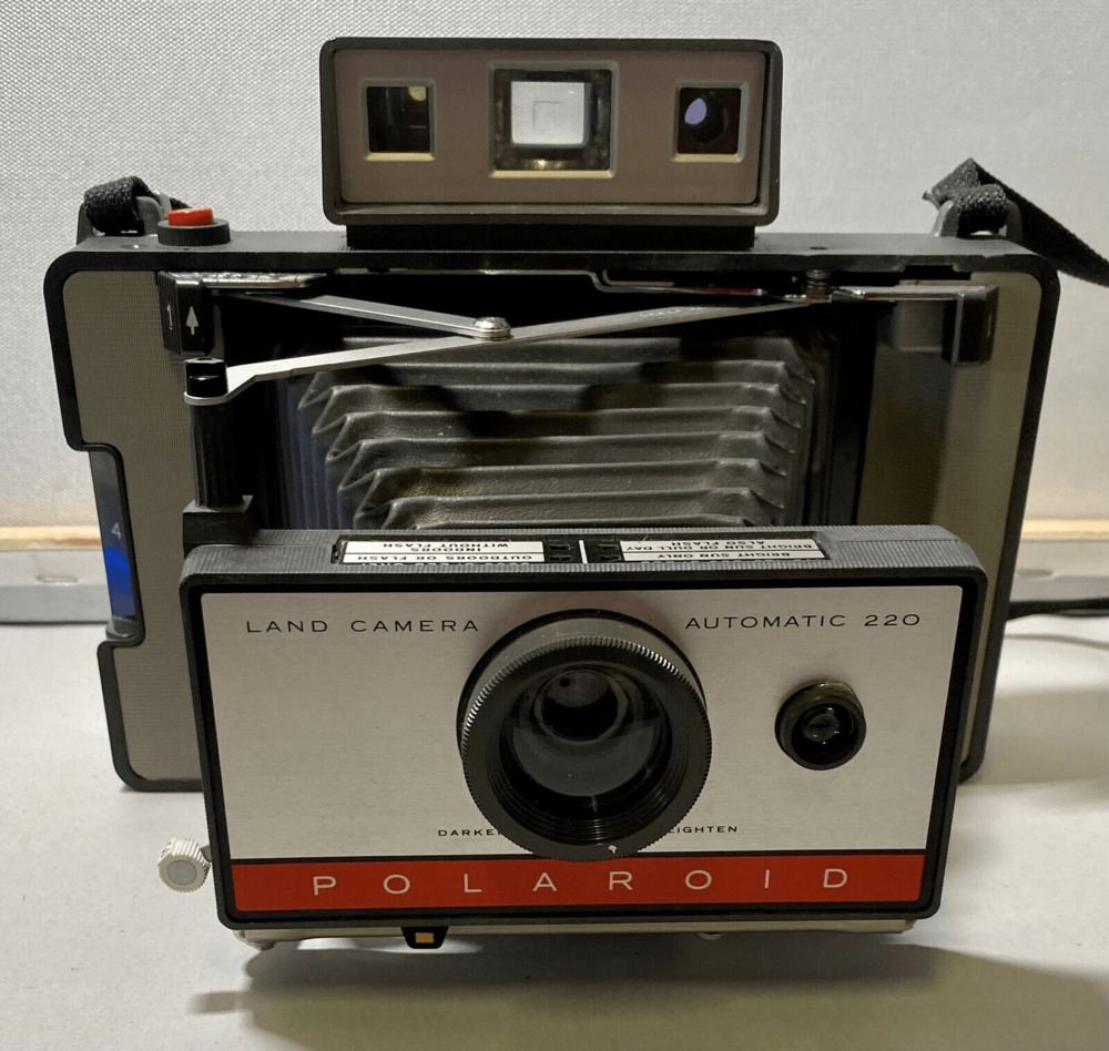 Vintage Polaroid Land Camera Automatic 220 With Strap Manual Hardcover Untested